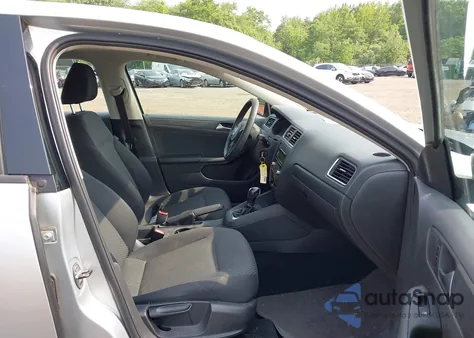 2013 Volkswagen Jetta 2.0L S из США, поврежденный, VIN 3VW2K7AJ2DM368232